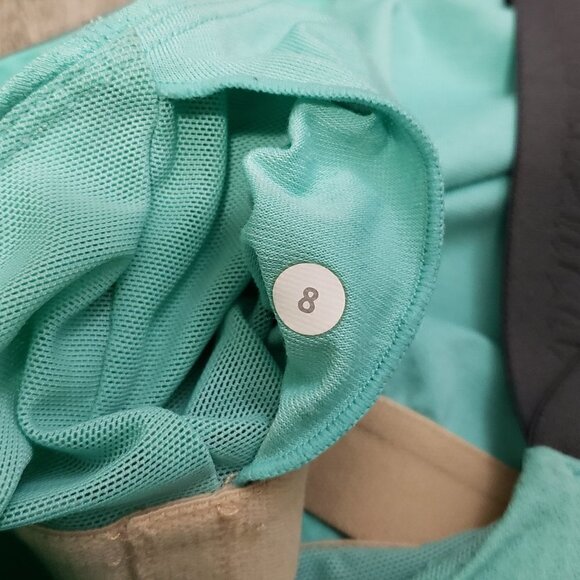 Lululemon * Awareness Tank * Mint Green Aqua * 8 - Picture 6 of 9